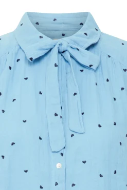 Blouse with long sleeve