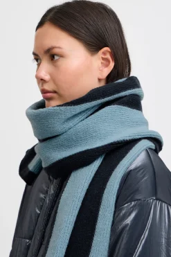 IATHORA Scarf