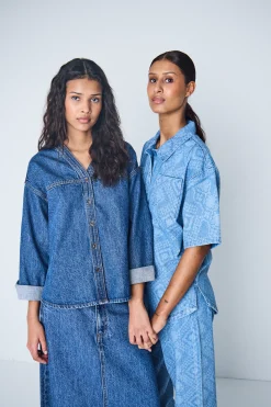 IHAVENY Long sleeved shirt