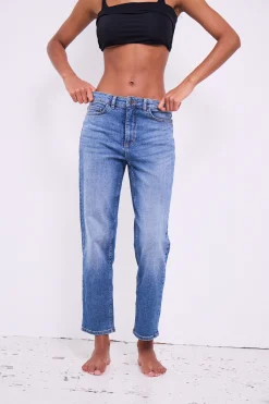IHTWIGGY RAVEN Ankle Jeans